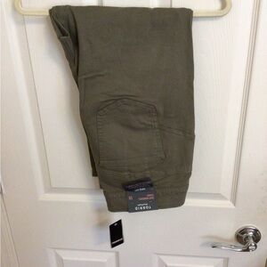 Torrid NWT skinny jeans, size 18